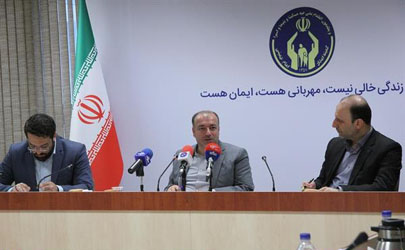 صندوق قرض‌الحسنه امداد عضو شتاب است/ پشتیبان صندوق امداد بانک ملی است /تاکنون ۲۰۰هزار نفر ازخیرین در صندوق امداد ولایت سپرده‌گذاری کرده‌اند/ یک میلیون نفر از وام های صندوق امداد ولایت بهره مند شدند/۴۰۰ میلیارد تومان هم در حوزه اشتغال پرداخت کنیم