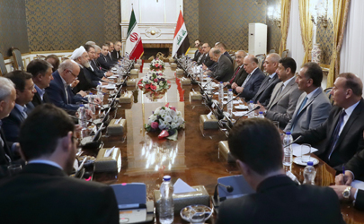 ایران در طول تاریخ اصلی ترین حافظ امنیت و آزادی کشتیرانی در خلیج فارس، تنگه هرمز و دریای عمان بوده و خواهد بود/ مشکلات منطقه باید از طریق گفتگو و همکاری میان همسایگان حل و فصل شود/ گام‌های تأثیرگذار در گسترش روزافزون مناسبات همه جانبه تهران بغداد  