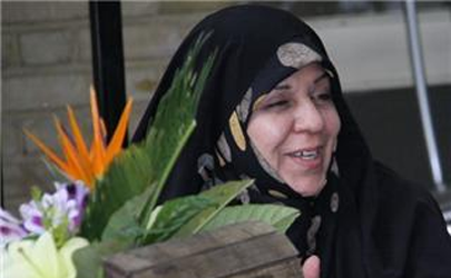 صباغ‌زاده: جشنواره‌های ادبی ما باید جریان هنری سیال بسازند 