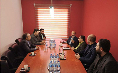 بازدید مدیران استانی بانک ایران زمین از مجتمع صنعتی ماموت