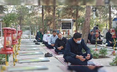 تجلیل کارکنان بیمه کوثر از شهدای دفاع مقدس