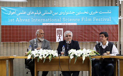 مدیران جشنواره‌های مسکو، نیویورک، مادریک و پاریس در جشنواره فیلم‌های علمی اهواز / انتشار4 کتاب به مناسبت برگزاری جشنواره/ بزرگداشت ژان‌پن‌لبه سینماگر فرانسوی