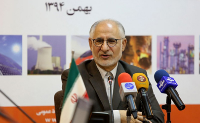 یک دلار هم به بانک های خارجی بدهکار نیستیم/۱۴ ال سی بانک صنعت و معدن باز شده/ دردو سال گذشته بالغ بر ۱۰ میلیارد دلار گشایش اعتبار داشته ایم