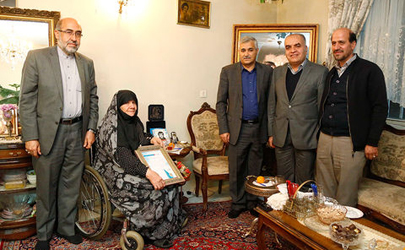 مدیرعامل بانک دی : به برکت خون پاک شهداء، ایران به نماد مقاومت تبدیل شده است