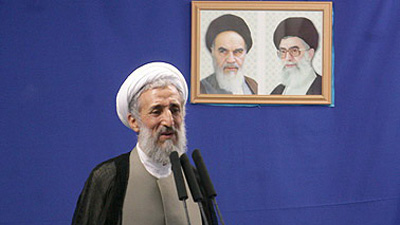مذاکره‌کنندگان نیاز به حمایت‌های نظارتی شدید دارند / دانشمندان داخلی ما توانستند موضوع غنی سازی 20 درصدی را محقق کنند/با لفظ پردازی و طرح مباحث روشنفکری،اقتصاد مقاومتی محقق نمی شود