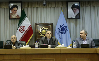 صدور کارت اعتباری توسط بانک‌ها گسترش یابد/ بانک ها باید نقش اساسی و تاریخی خود را در این بازار بازیابند / شفافیت در صورت‌های مالی بنگاه های اقتصادی به ویژه بانک ها یک اصل مسلم و حرفه‌ای است