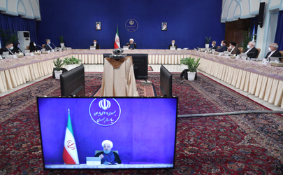 برنامه های خود را به اراده آمریکایی پیوند نمی زنیم / آدم به پایان رسیده را ،تحریکش کردند و با تصورات کودکانه و توهم آمیز از برجام خارج شد/ است؛هیچ‌کس حق فرصت‌سوزی ندارد/ دولت با همه توان به دنبال متعادل کردن نرخ ارز و کاهش قیمت کالاهای اساسی است 