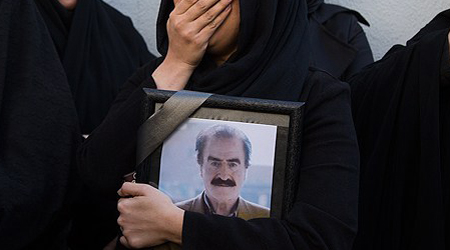 پیکر مرحوم «ولی‌الله مؤمنی» تشییع شد/ هنرمند پیشکسوت درخانه ابدی آرام گرفت