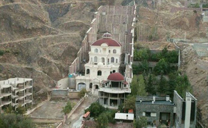 ماجرای ساخت ویلای سفید و مجلل در ارتفاعات تهران  