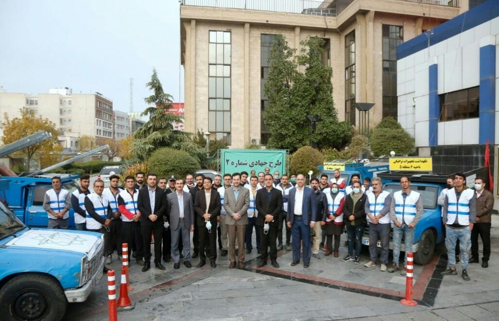 اصلاح و ایمن سازی 120 محور ترافیکی در منطقه ۵ 