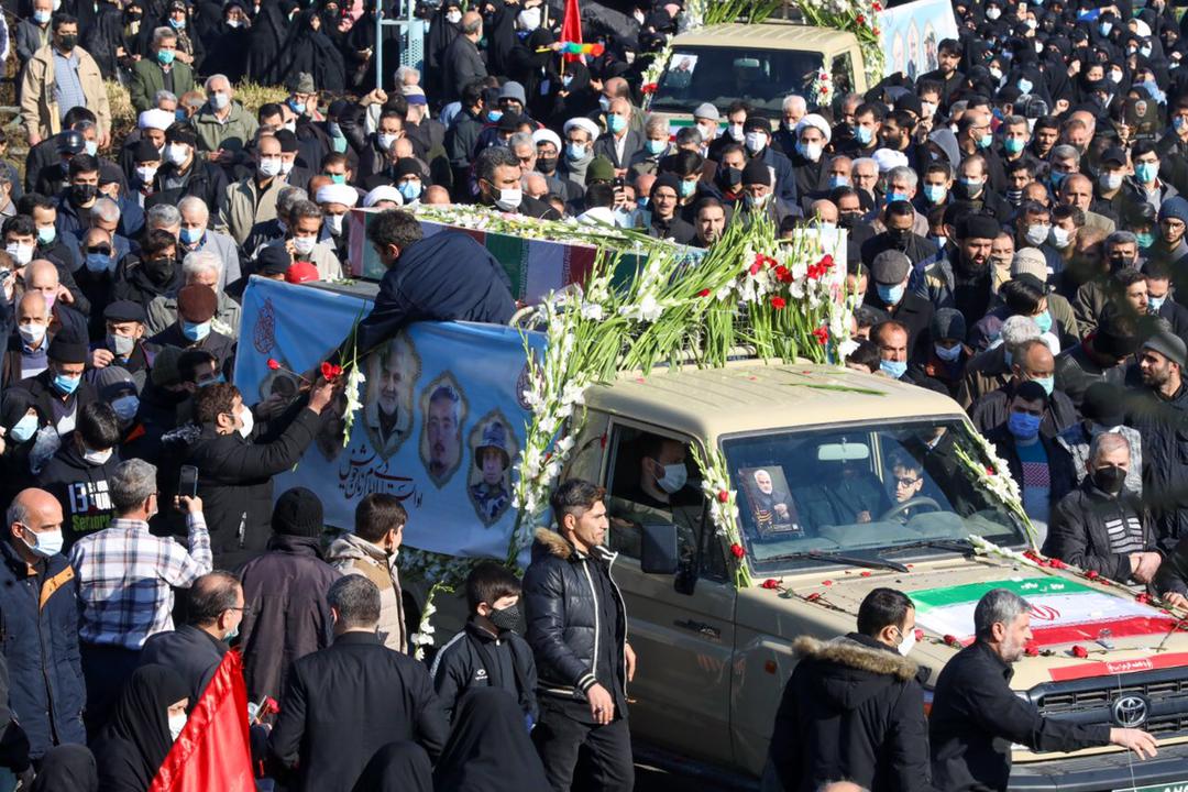 برگزاری تشییع و تدفین پیکر مطهر دو شهید گمنام در منطقه 17