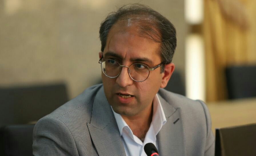سامان بازار راه حل معضل دست فروشی پایتخت است/  ساماندهی بساط گسترانی یک ضرورت اقتصادی و گردشگری در شهرهاست